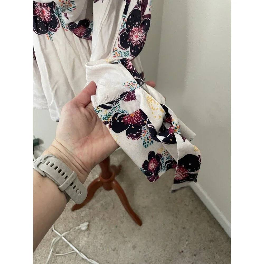 Free People Ivory Floral Wrap Blouse  Tuscan Dreams Womens XS Boho Peplum Top - Picture 4 of 9